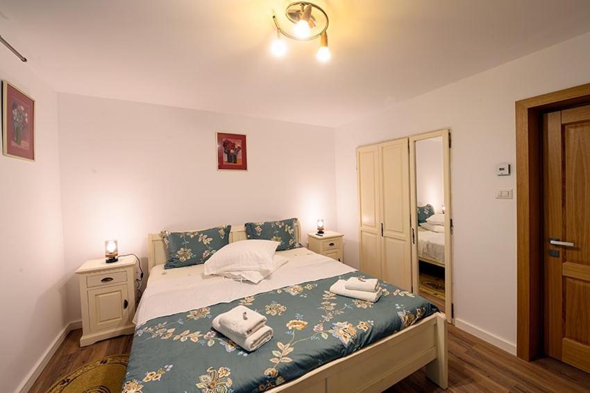 Hotel Casa Lucretia Vama  Zewnętrze zdjęcie